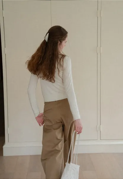 Cropped Cardigan with Collar Detail Woolen Knit Sweater