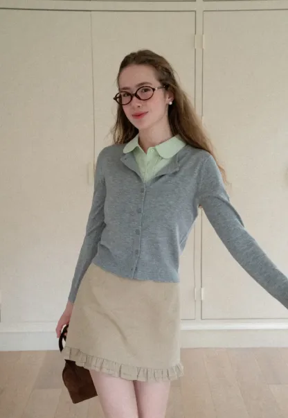 Cropped Cardigan with Collar Detail Woolen Knit Sweater