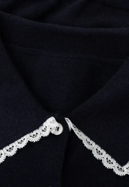 Lace Trim Collar Cropped Knit Sweater