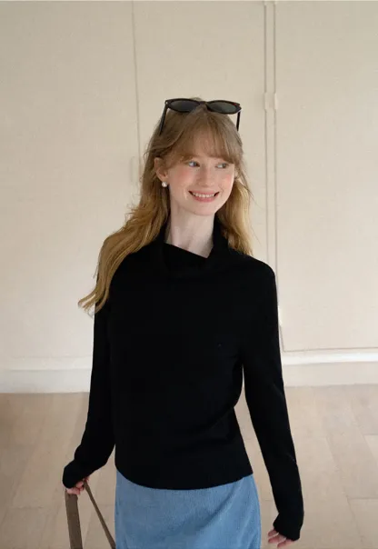 Turtleneck Ribbed Hem Woolen Knit Sweater