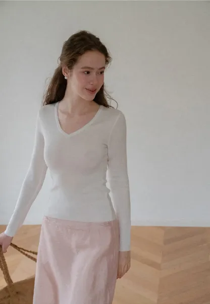 V Neck Long Sleeve Wool Knit Sweater