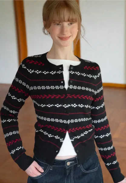 Fair Isle Patterned Cropped Wool Knit Sweater