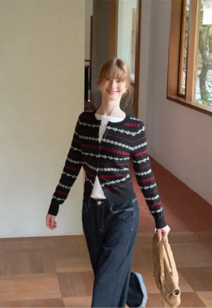 Fair Isle Patterned Cropped Wool Knit Sweater