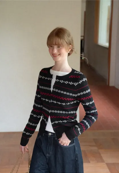 Fair Isle Patterned Cropped Wool Knit Sweater