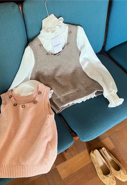 Pearl Embellished V Neck Ribbed Hem Knit Vest