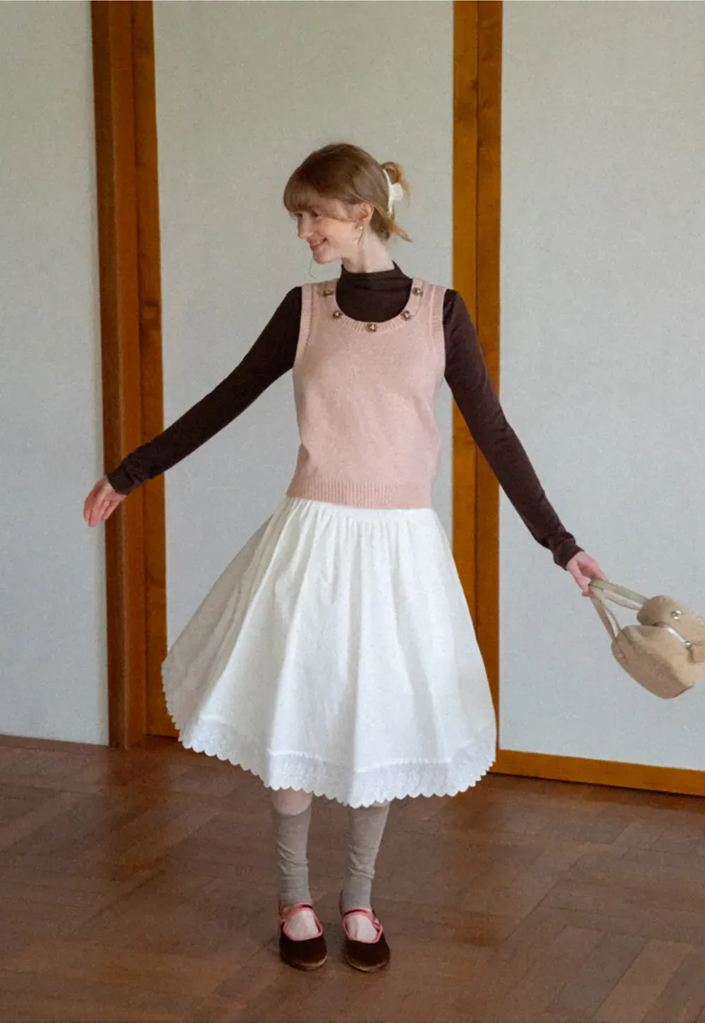 Pearl Embellished V Neck Ribbed Hem Knit Vest