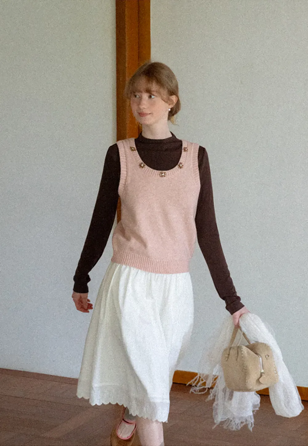 Pearl Embellished V Neck Ribbed Hem Knit Vest