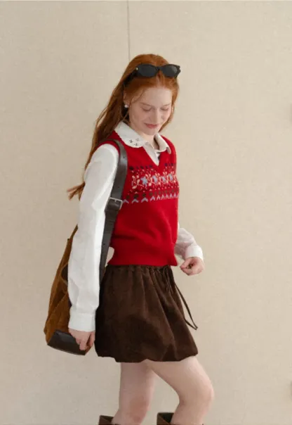 Fair Isle Patterned V Neck Knit Vest