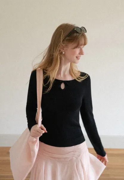 Keyhole Neck Long Sleeve Wool Knit Sweater
