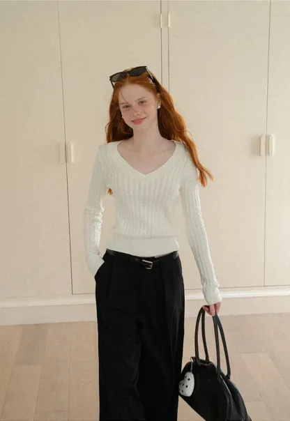 V Neck Cable Knit Long Sleeve Sweater