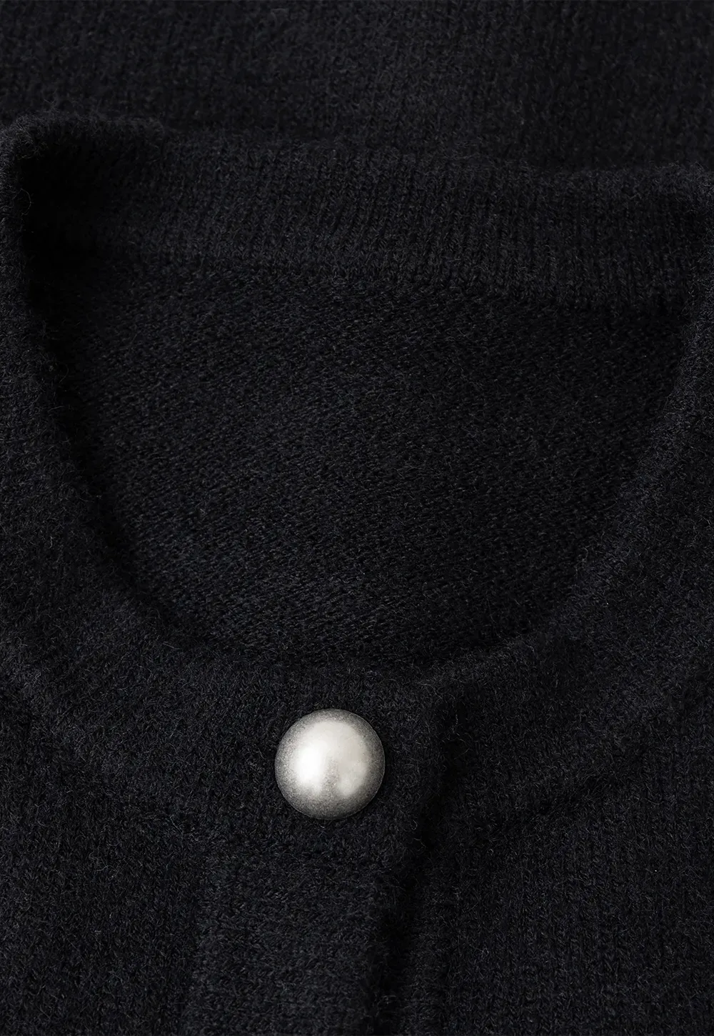 Pearl Button Trim Cropped Wool Knit Cardigan