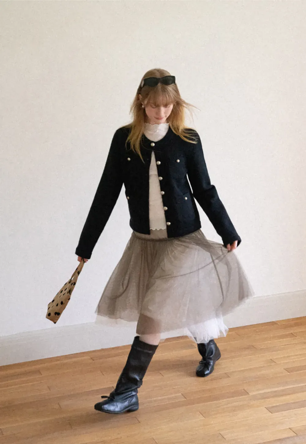 Pearl Button Trim Cropped Wool Knit Cardigan