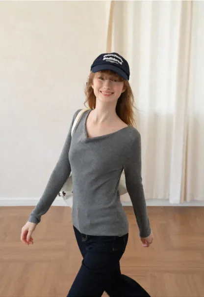 Open Back Long Sleeve Knit Sweater