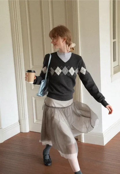 Argyle Pattern V Neck Wool Knit Sweater