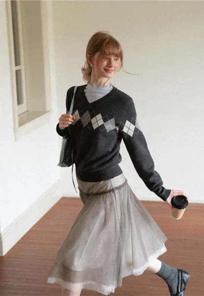 Argyle Pattern V Neck Wool Knit Sweater