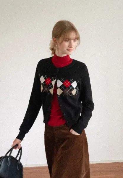 Argyle Pattern Cable Knit Cardigan