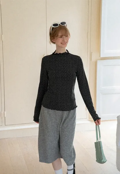 Ruffled Trim Layered Knit Top and A Line Skirt