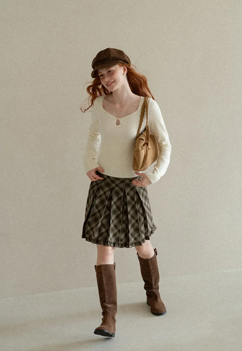 V Neck Ribbed Knit Sweater with Keyhole Detail