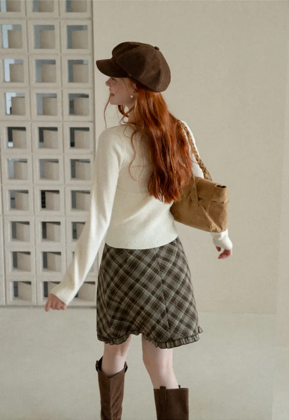 V Neck Ribbed Knit Sweater with Keyhole Detail