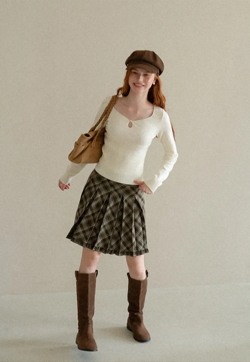 V Neck Ribbed Knit Sweater with Keyhole Detail