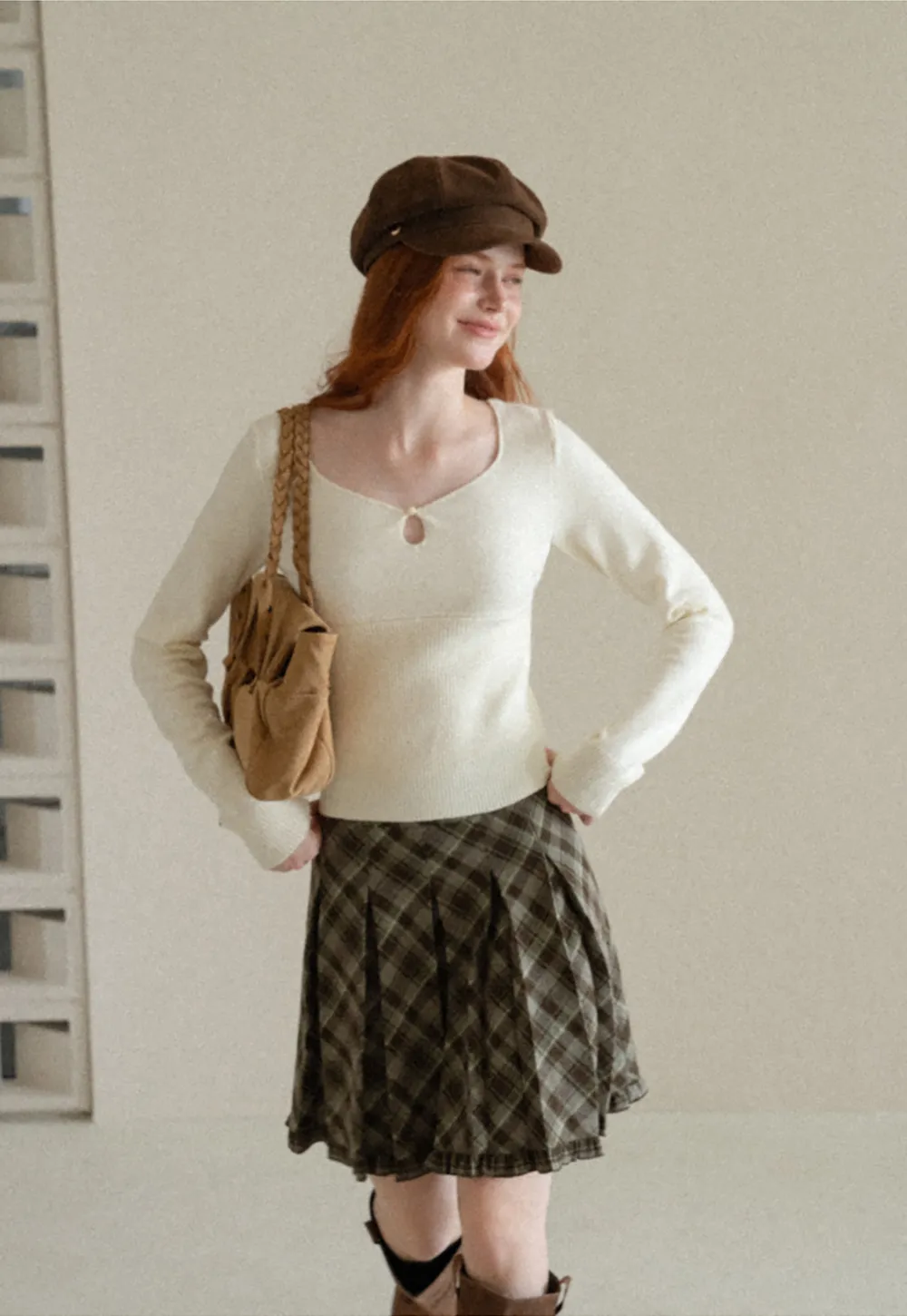 V Neck Ribbed Knit Sweater with Keyhole Detail