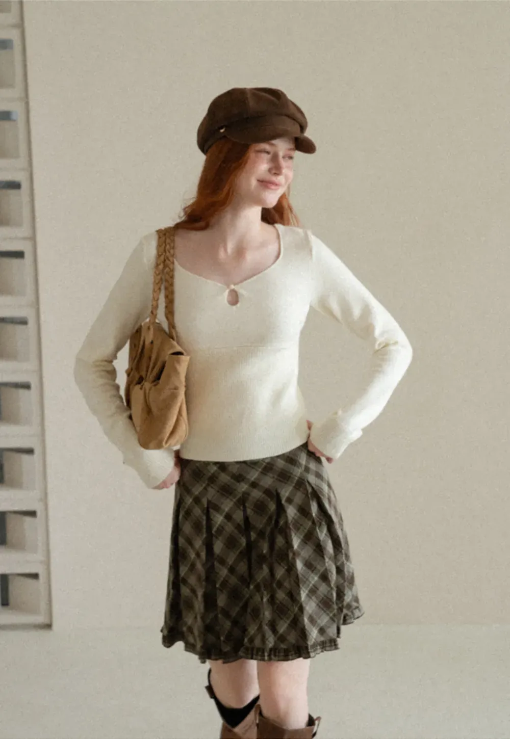 V Neck Ribbed Knit Sweater with Keyhole Detail