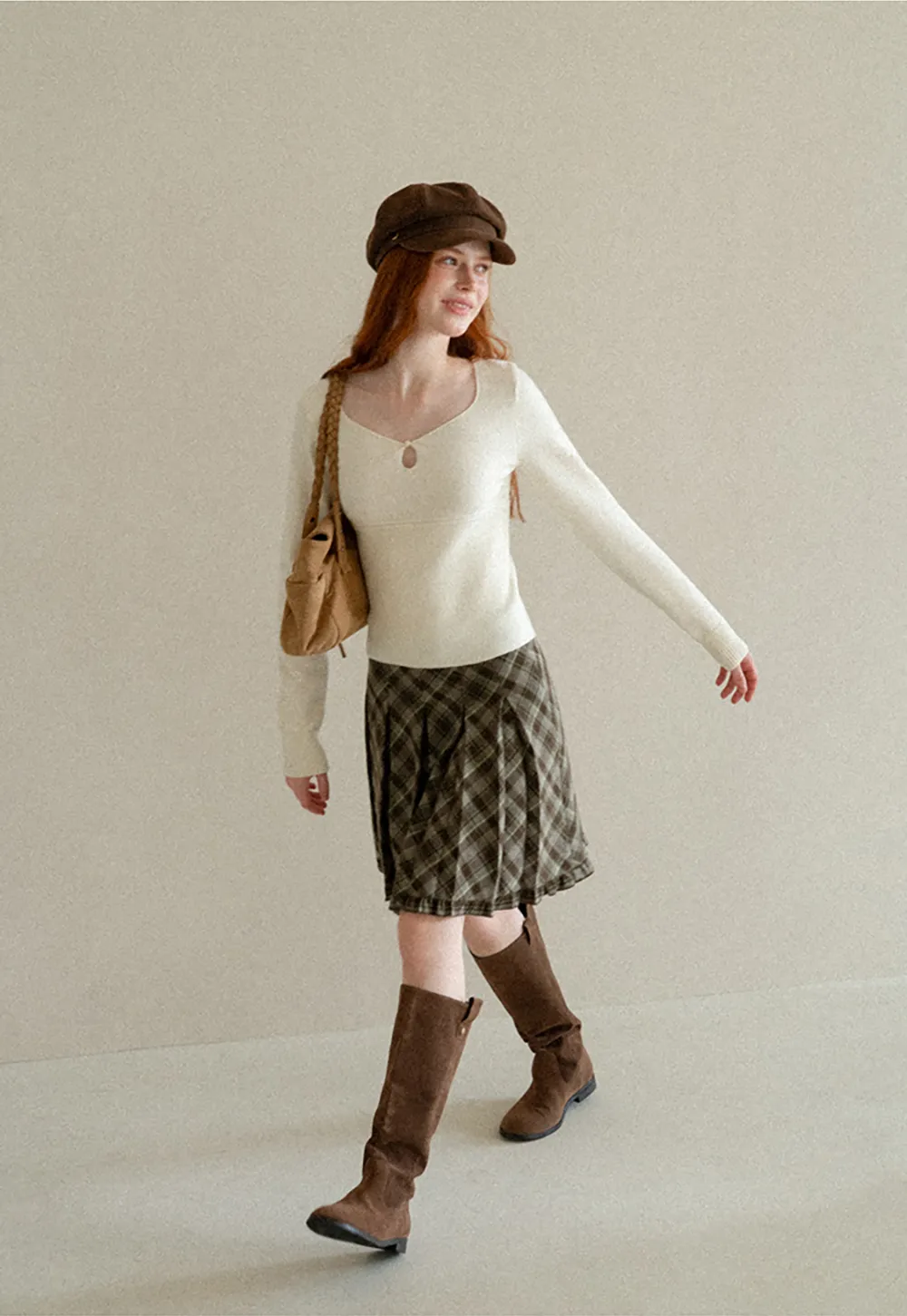 V Neck Ribbed Knit Sweater with Keyhole Detail