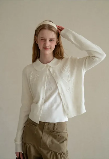 Peter Pan Collar Ribbed Knit Sweater