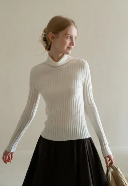 Ribbed Knit Turtleneck Long Sleeve Sweater
