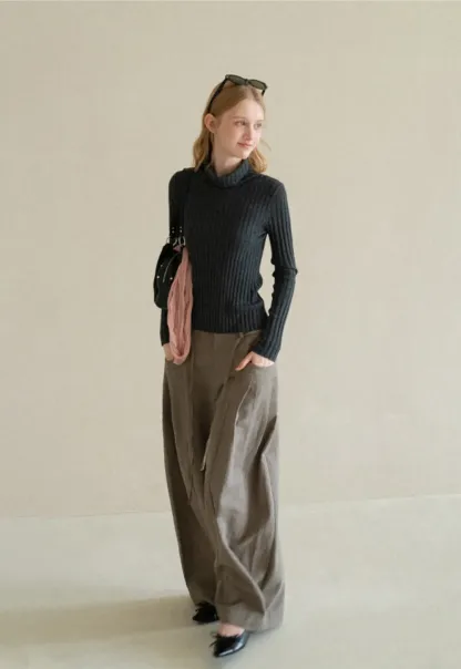 Ribbed Knit Turtleneck Long Sleeve Sweater