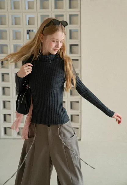 Ribbed Knit Turtleneck Long Sleeve Sweater