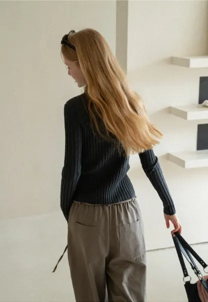 Ribbed Knit Turtleneck Long Sleeve Sweater
