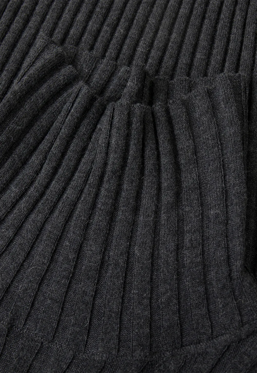 Ribbed Knit Turtleneck Long Sleeve Sweater