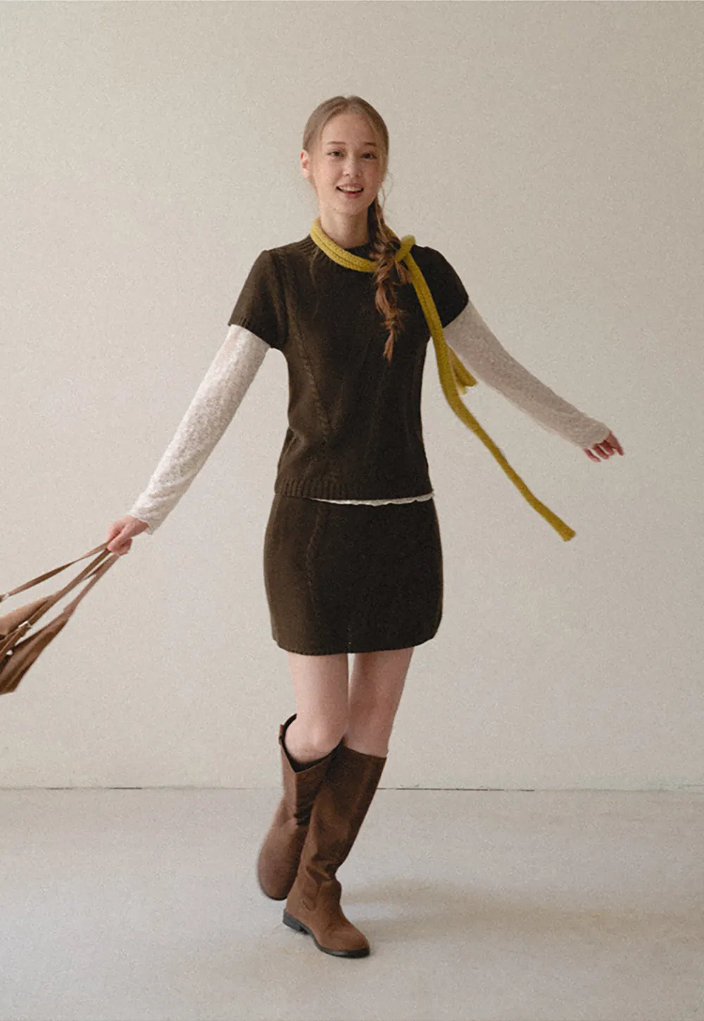 Ribbed Knit Sleeveless Sweater with Lace Trim