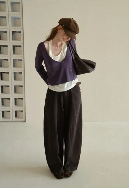 V Neck Cropped Woolen Knit Sweater