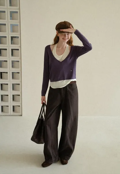 V Neck Cropped Woolen Knit Sweater