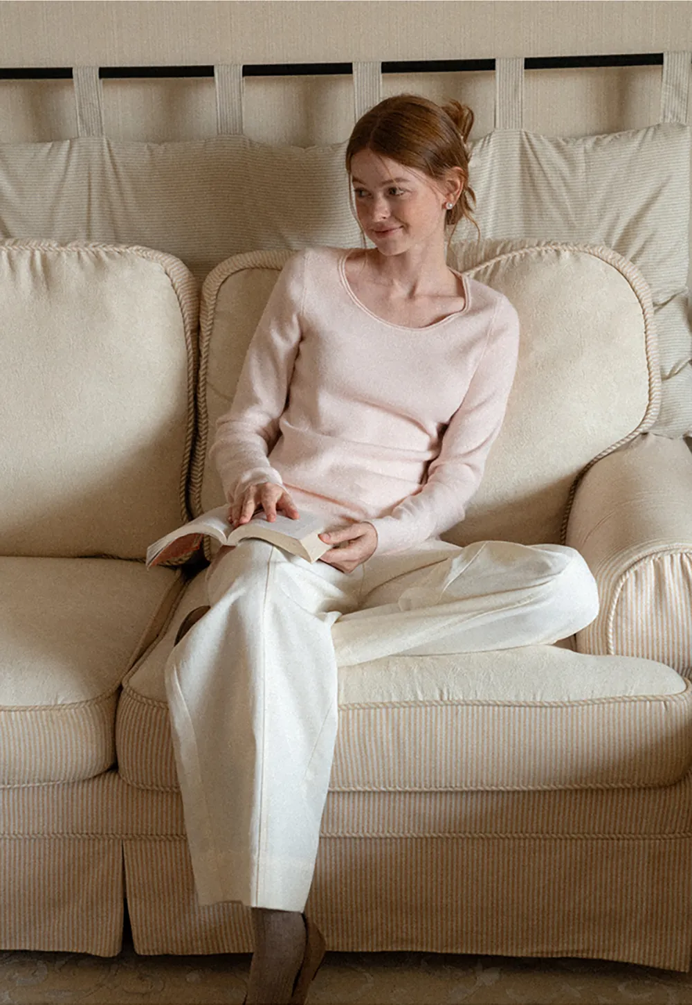 Soft Cashmere Blend Round Neck Long Sleeve Knit Sweater