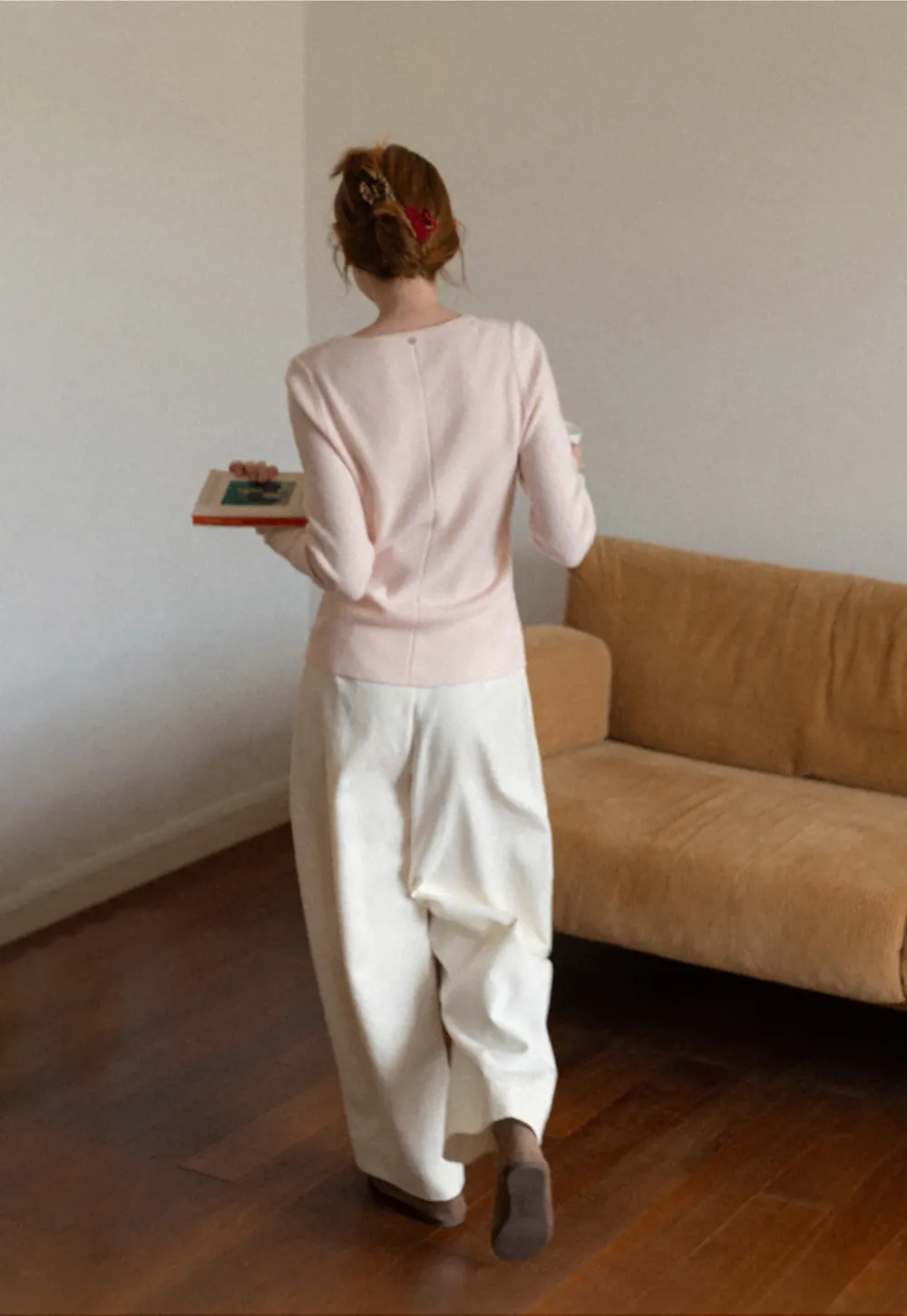 Soft Cashmere Blend Round Neck Long Sleeve Knit Sweater