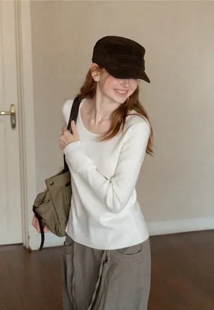 Soft Cashmere Blend Round Neck Long Sleeve Knit Sweater