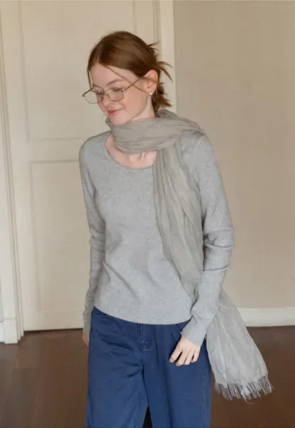 Soft Cashmere Blend Round Neck Long Sleeve Knit Sweater