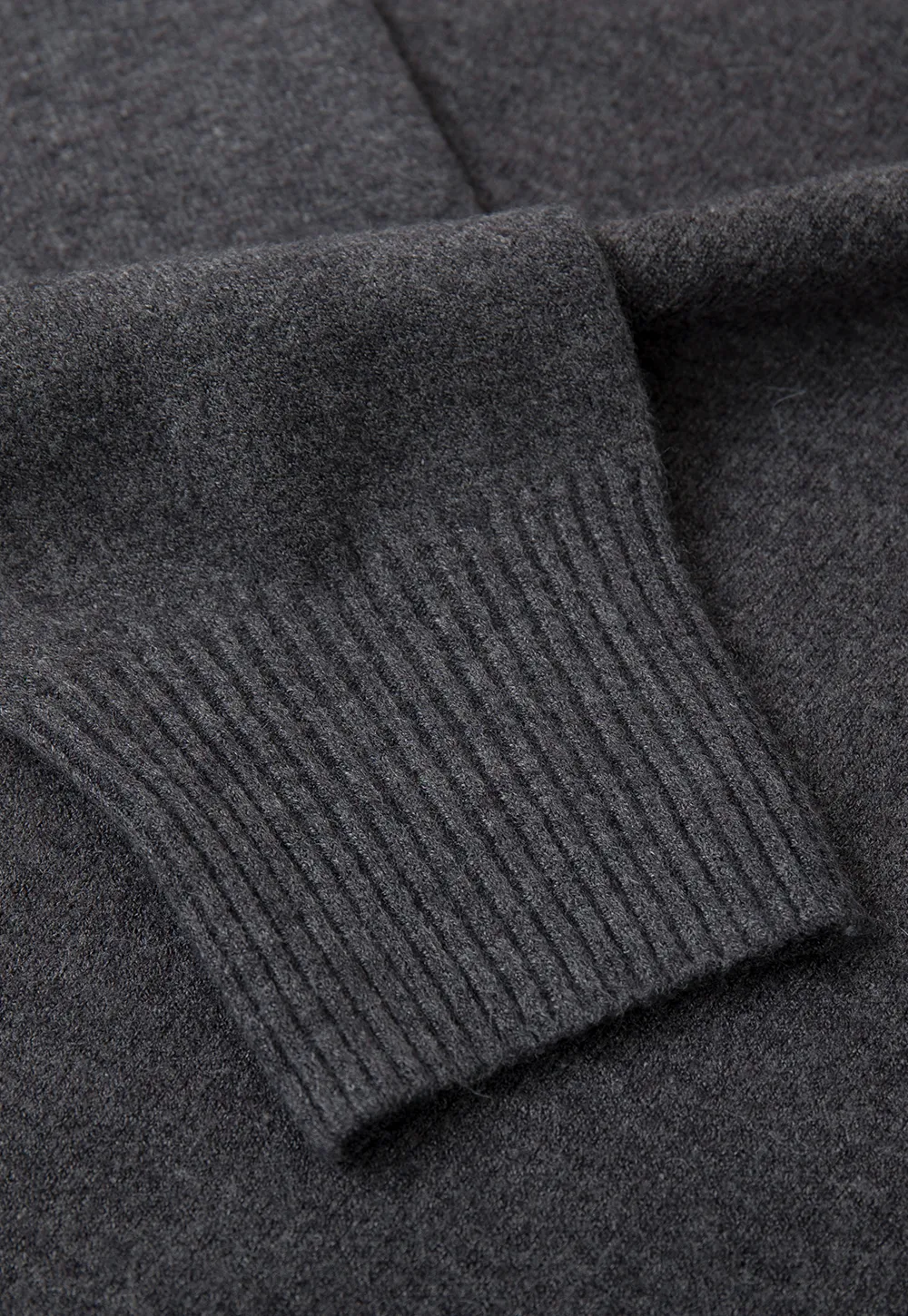 Fine Gauge Ribbed Knit Crewneck Sweater