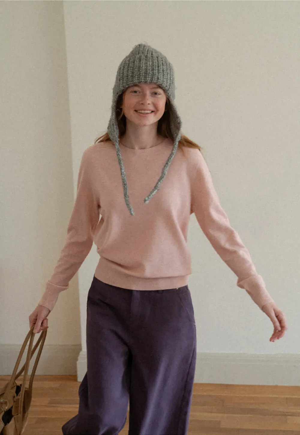 Fine Gauge Ribbed Knit Crewneck Sweater