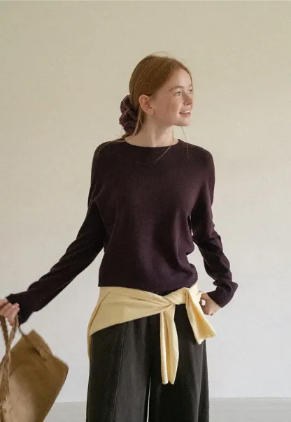 Fine Gauge Ribbed Knit Crewneck Sweater