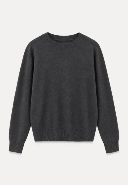 Fine Gauge Ribbed Knit Crewneck Sweater