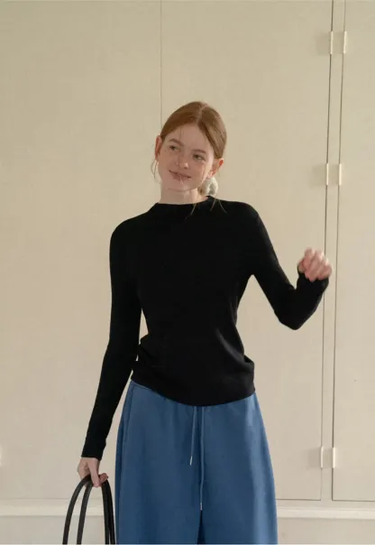 Slim Fit Crew Neck Long Sleeve Wool Knit Sweater