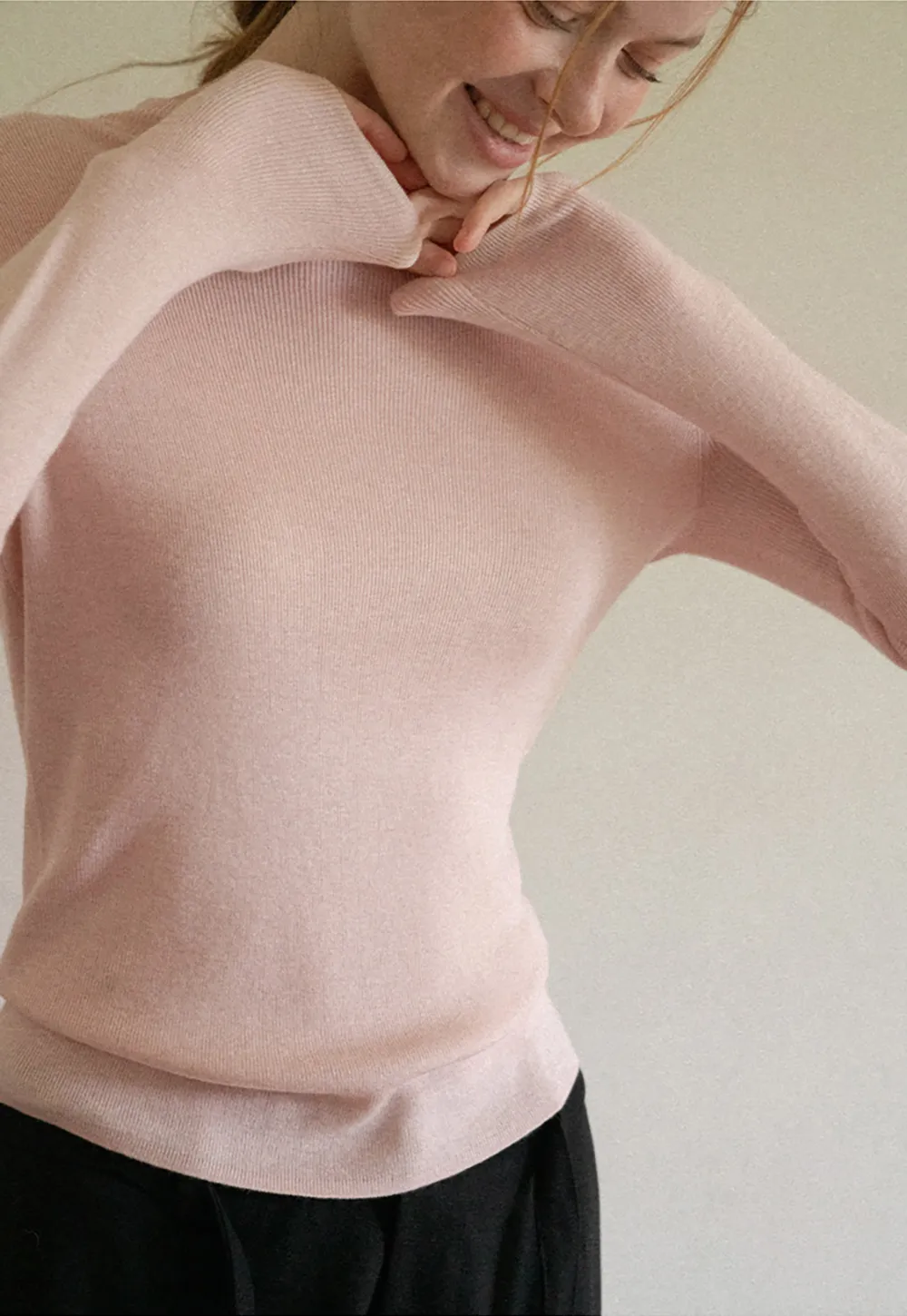 Slim Fit Crew Neck Long Sleeve Wool Knit Sweater