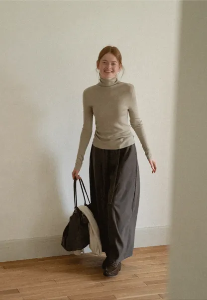 Colorblock Turtleneck Wool Knit Sweater
