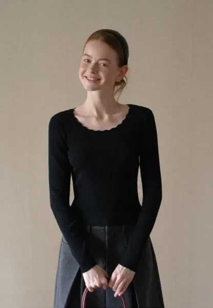 Ribbed Knit Long Sleeve Sweater