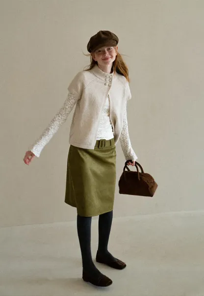 Lace Sleeve Contrast Knit Cardigan