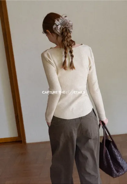 Lace Trim V Neck Pleated Front Woolen Knit Sweater
